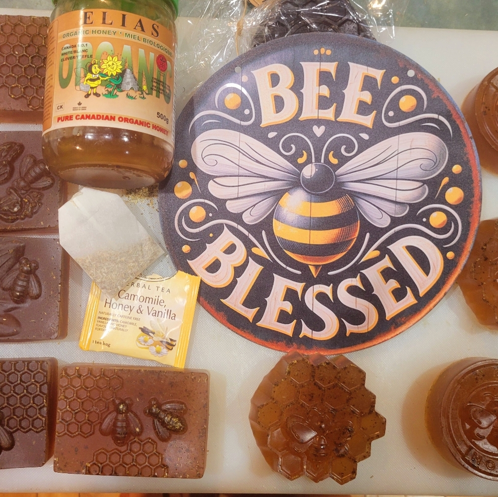 Wildcrafted-Botanical- Roman Chamomile• Honey•Vanilla Bean Soap- 5pc Spa Basket